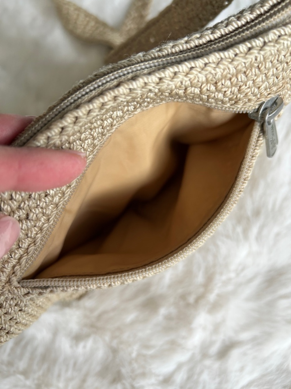 The Sak Beige Crossbody Bag - Picture 4 of 8